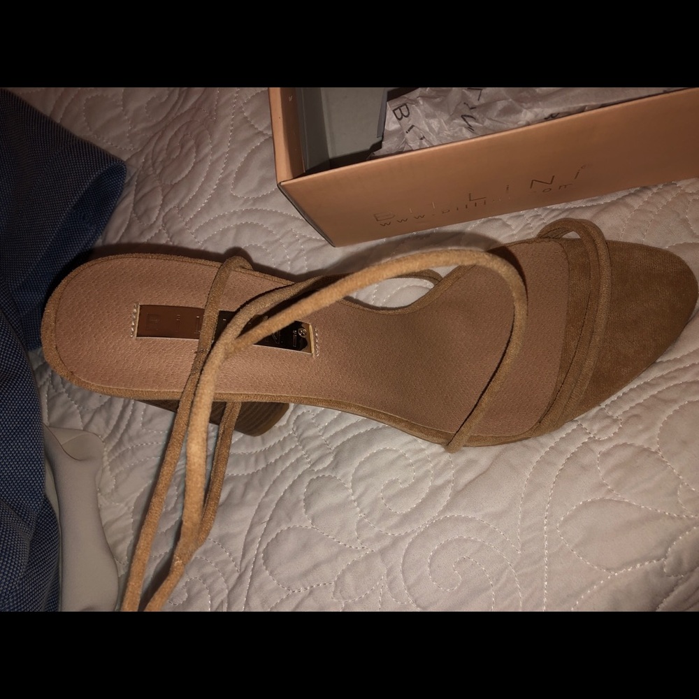NUDE WHITEFOX BOUTIQUE SUEDE HEELS - Picture 5 of 8